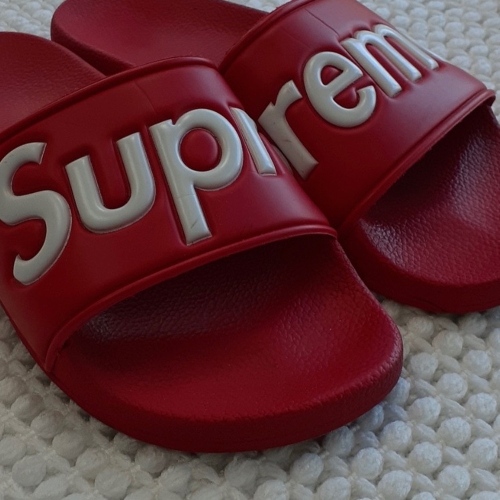 Supreme slides
